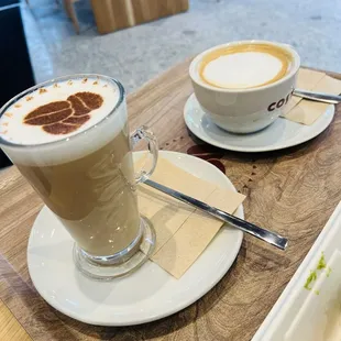 Latte &amp; Cappuccino