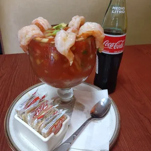 Cocktail de camarón. Super fresco y con el sabor ideal.