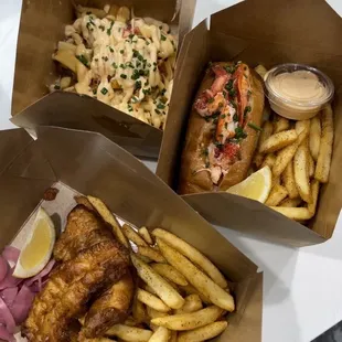 Hook &amp; Anchor Express: 2pcs Fish &amp; chips / Lobster fries / Lobster roll