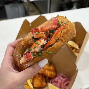 Hook &amp; Anchor Express: Lobster roll