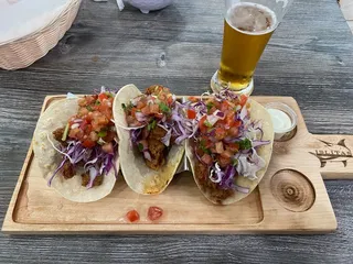 Islitas Mariscos Bar