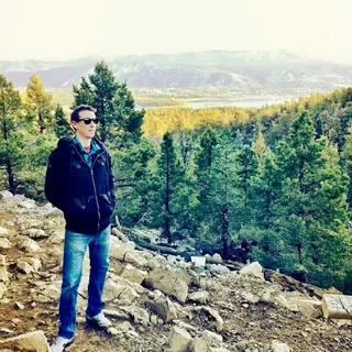 Darren B.