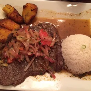 Bistec a la Chorrillana