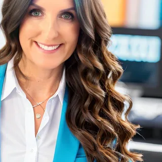 Dani W.