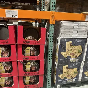 Lodge 12" Cast Iron Skillet: Dolly Parton Edition