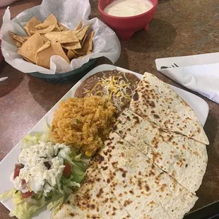Queso and chips and Quesadilla de Asada