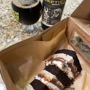S&apos;more cake