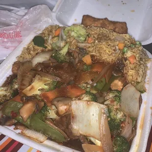 Sa-Cha Beef dinner combo with no water chestnuts or bell peppers.