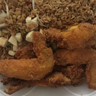 6 wings &amp; chicken fried rice. Chicken is tasty!