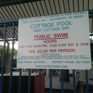 Hours and admission price