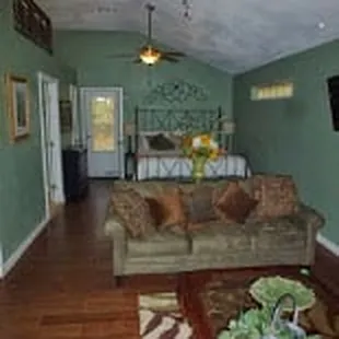 Green Willow Cottage