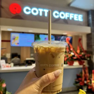 Iced Vanilla Latte