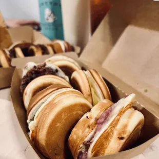 Taro (the far right one) and other assorted fillings