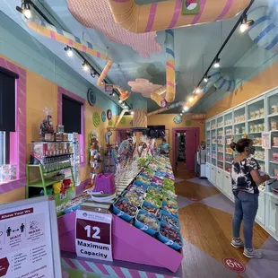 Cute little store for cotton candy and other treats.