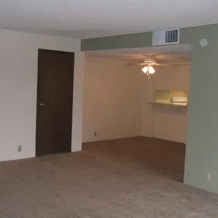 Huge Three Bedroom 1381 Feet
