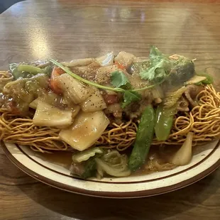Crispy pan fried noodles