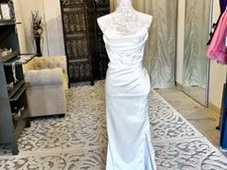 Castillo Designs & Boutique