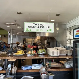 take out order and pick up
