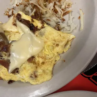 Mushroom swiss omelette with a ton of real potatoes