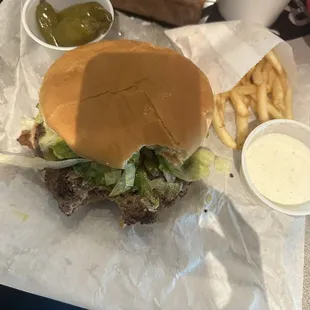 Massive burger!! N Jalapeños!! Beat combo!!