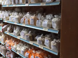 H&M Country Store