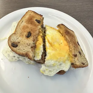 Breakfast sandwich
