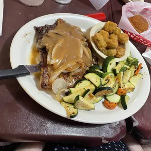 Country pork chops with vegetables