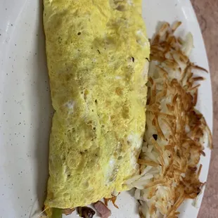Western omelette &amp; hash browns