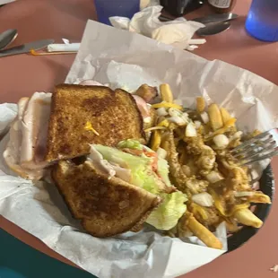 Club combo on wheat with chili cheese fries.