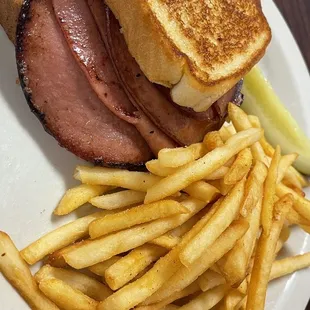 Fried bologna sandwhich