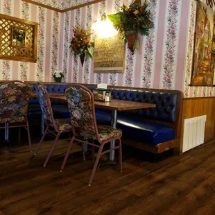 Great atmosphere and friendly staff!! Food is amazing!