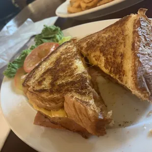 Ham &amp; cheese sandwich