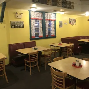 New decor at the country diner !!!