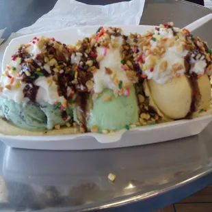 A Michelle special banana split.