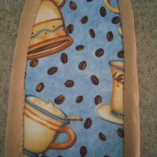 oven mitt with coffee beans