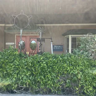 Entrance to filling up the stomach