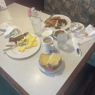 You can see how the eggs look fake. The butter on the toast is also not real as the menu states.