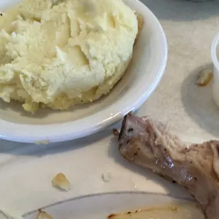 Mashed potato are super dry, rough, lumpy.