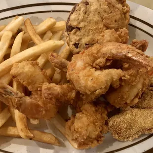 Fried seafood platter