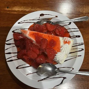 Cheesecake, was surprisingly very good!
