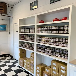 shelves of jars of ice cream