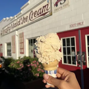 Butter Pecan &quot;single&quot; scoop!