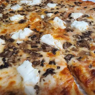 Close up shot of NY style three cheese mushroom