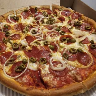 Similar crust to Buffalo NY pizza