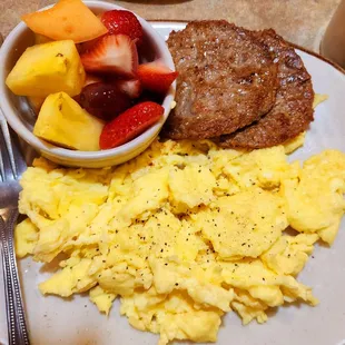 Eggs and Turkey Sausage