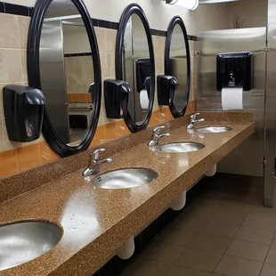 Women&apos;s Restroom