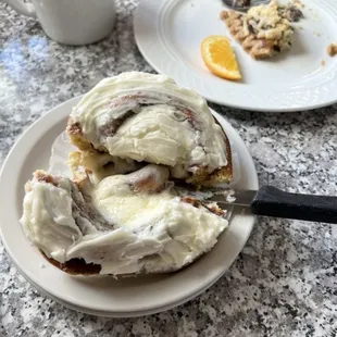 Cinnamon Rolls - 4.25