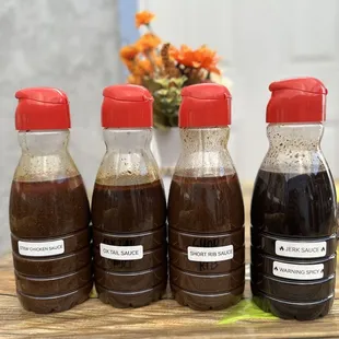 Extra sauce on the side. Does not come with bottles! We put the sauce in those to make pouring easy.
