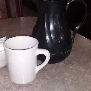 Love the fact i can fill up my own coffee..at least 3-4 cups, everything so good here, friendly great service, come as much as i can.