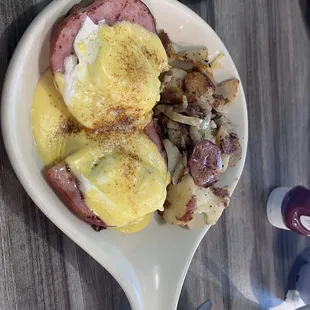 Eggs Benedict